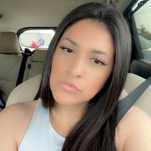 Meet your Posher, Dyana